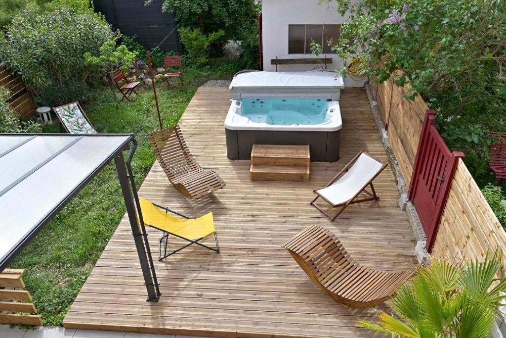 Chez Odette - Spa, Plancha, Parking アルビ エクステリア 写真